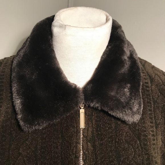 BC Clothing Co. Crop Fleece Zip Up Sweater Jacket-Size MP - Picture 5 of 10